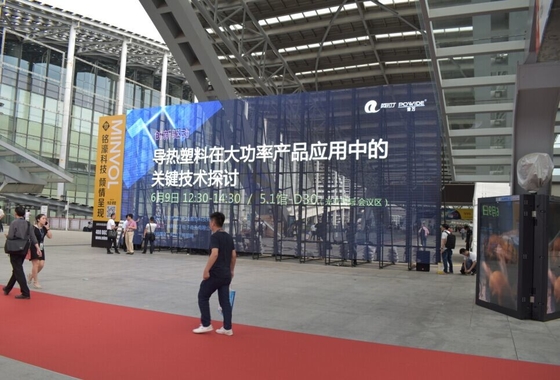 P16 Outdoor IP66 Transparent Flexible LED Mesh Screen For Building Facade